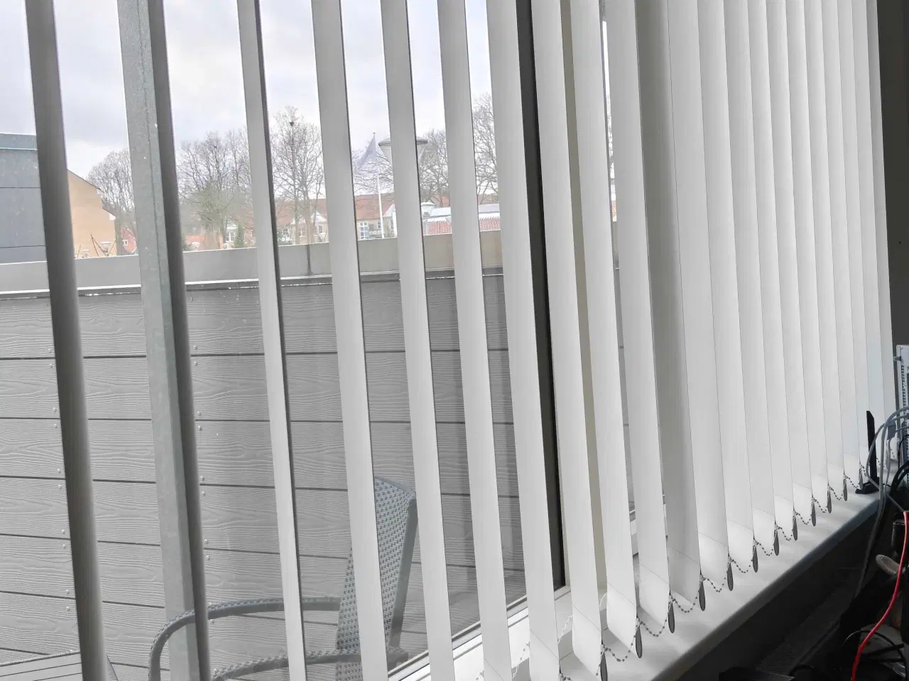 Billede 2 - Lamelgardin med mørklægning