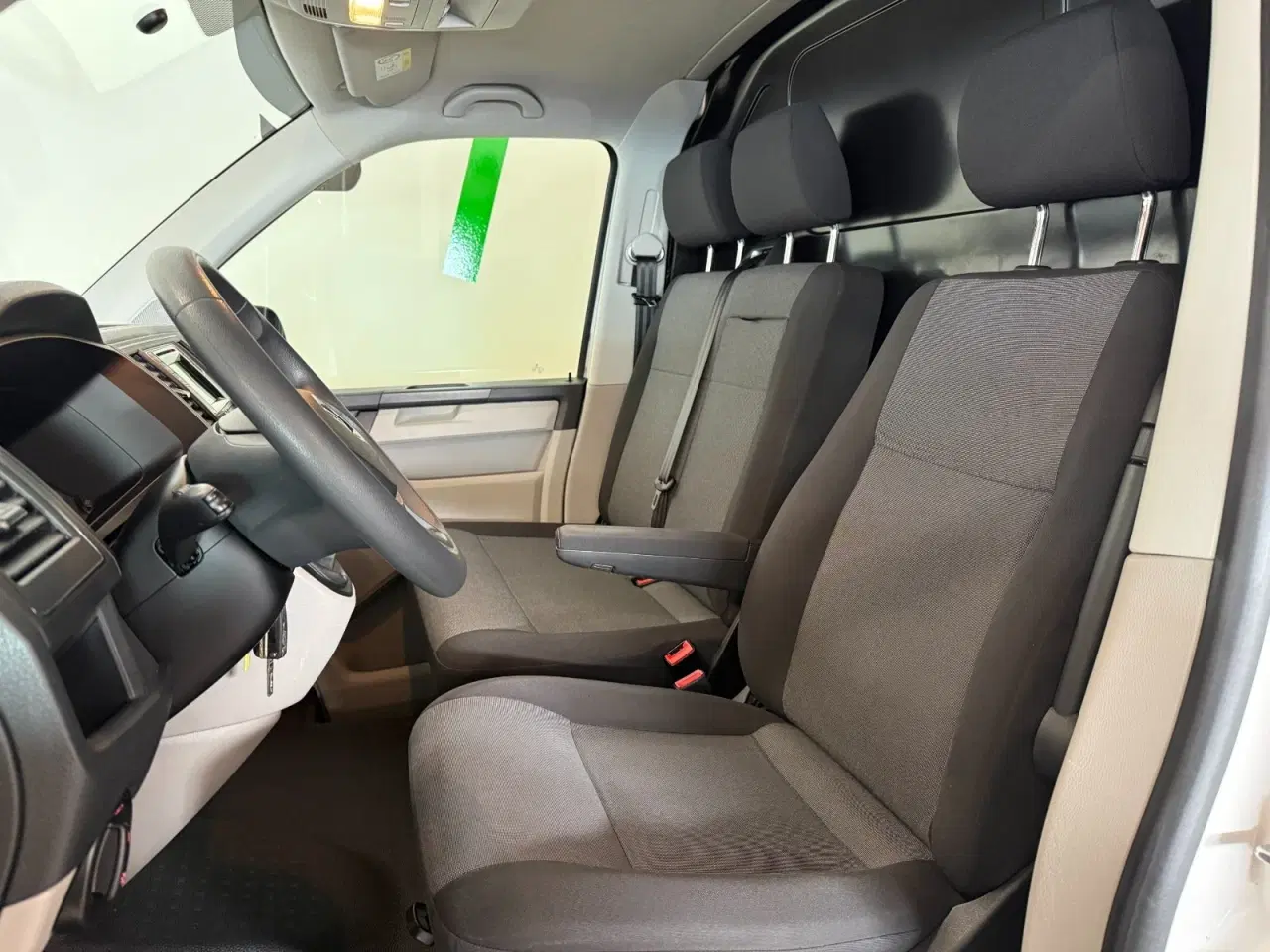 Billede 14 - VW Transporter 2,0 TDi 102 Kassevogn kort