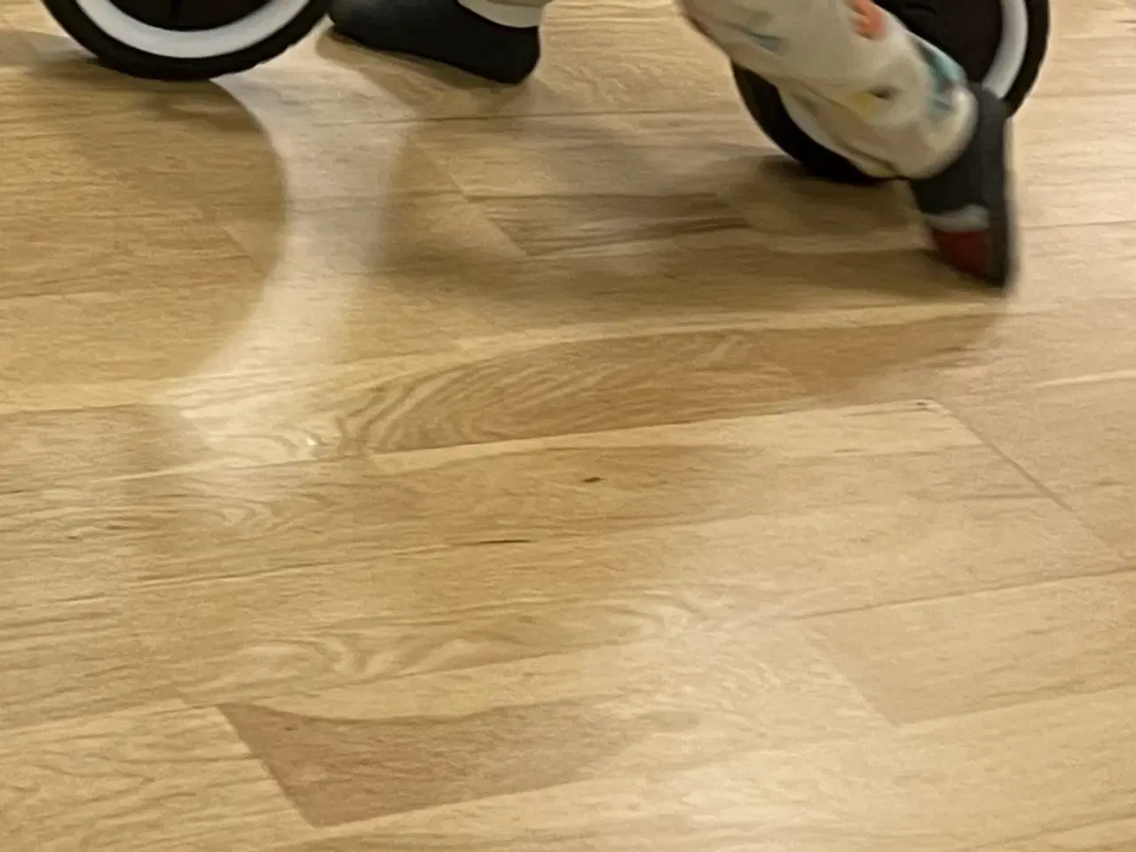 Billede 4 - Løbecykel fra 0-3 år