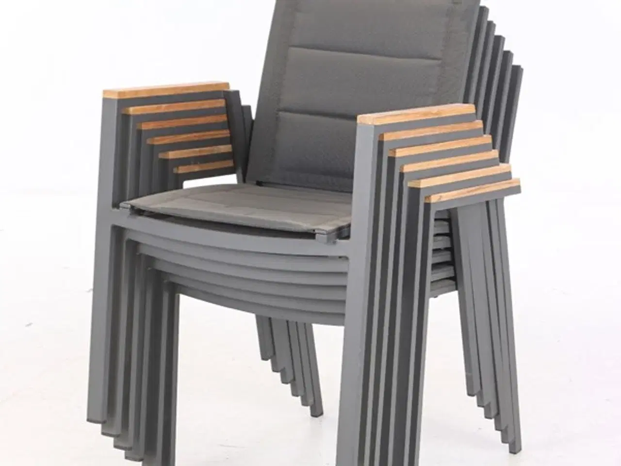 Billede 5 - Et nyt havemøbelsæt