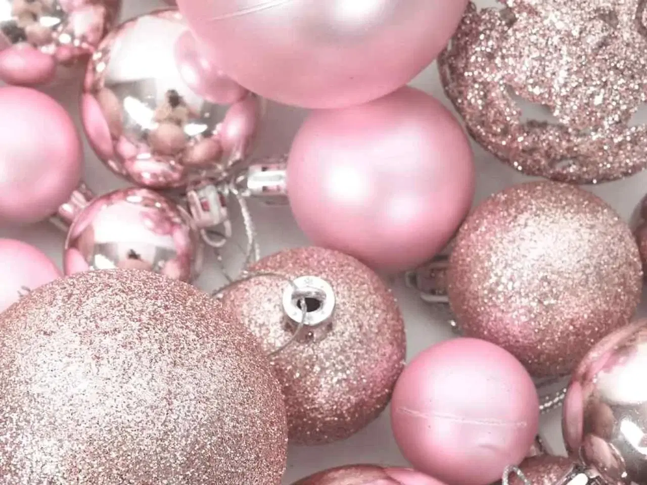 Billede 5 - Julekuglesæt 100 stk. pink