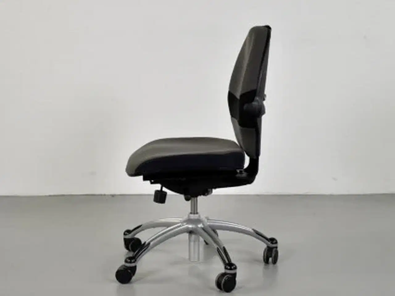 Billede 4 - Rh extend kontorstol med gråbrun polster