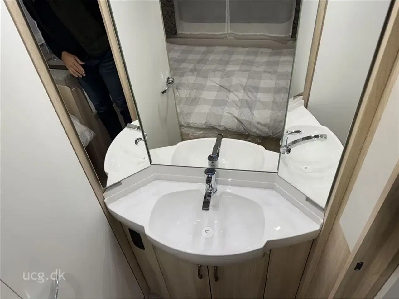 Billede 10 - 2025 - Hobby De Luxe 400 SFE   Prisen er inkl. klargøring, gastest, fugttest, syn og nummerplade.