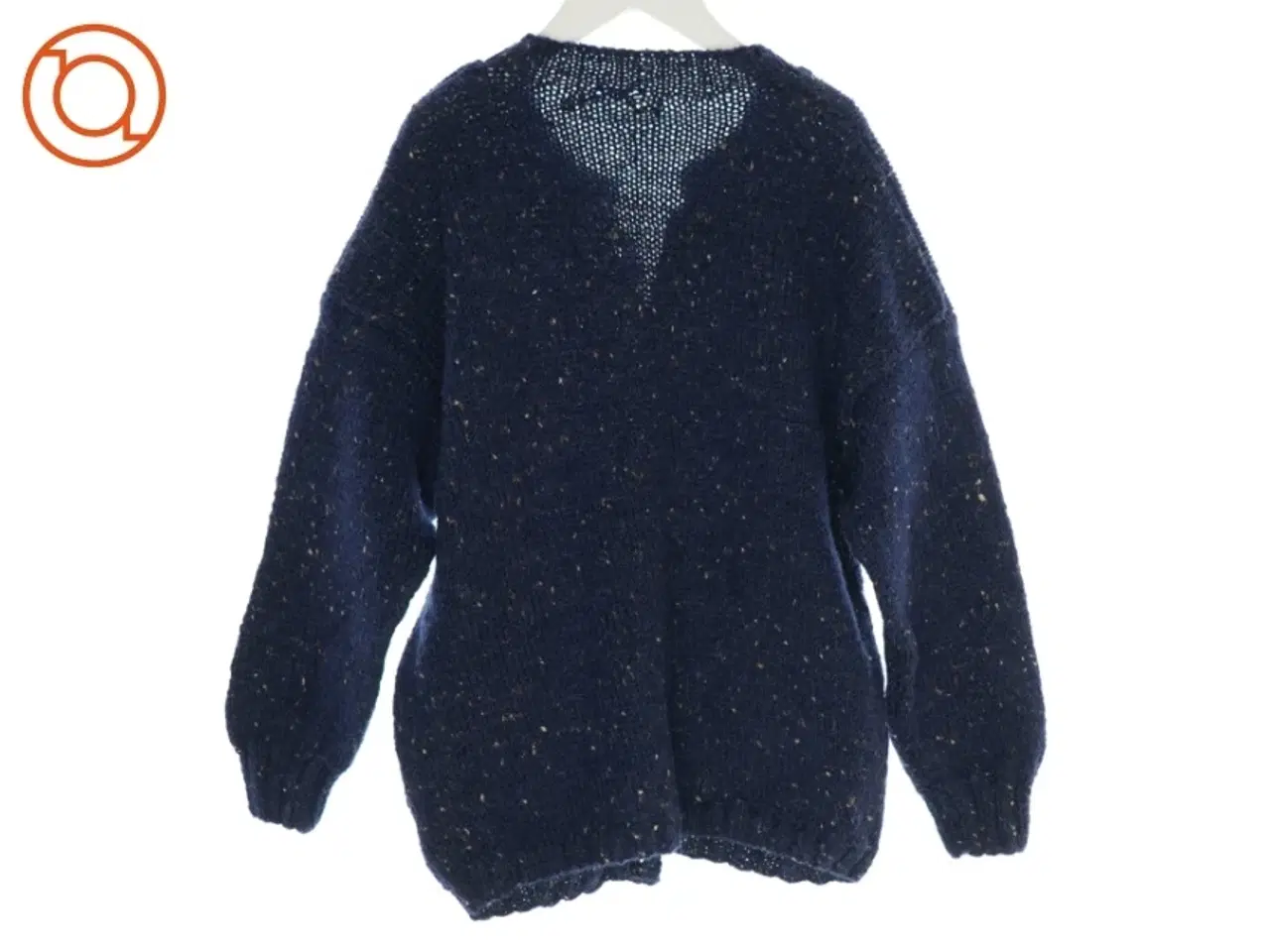 Billede 2 - Hjemmestrikket trøje med lommer