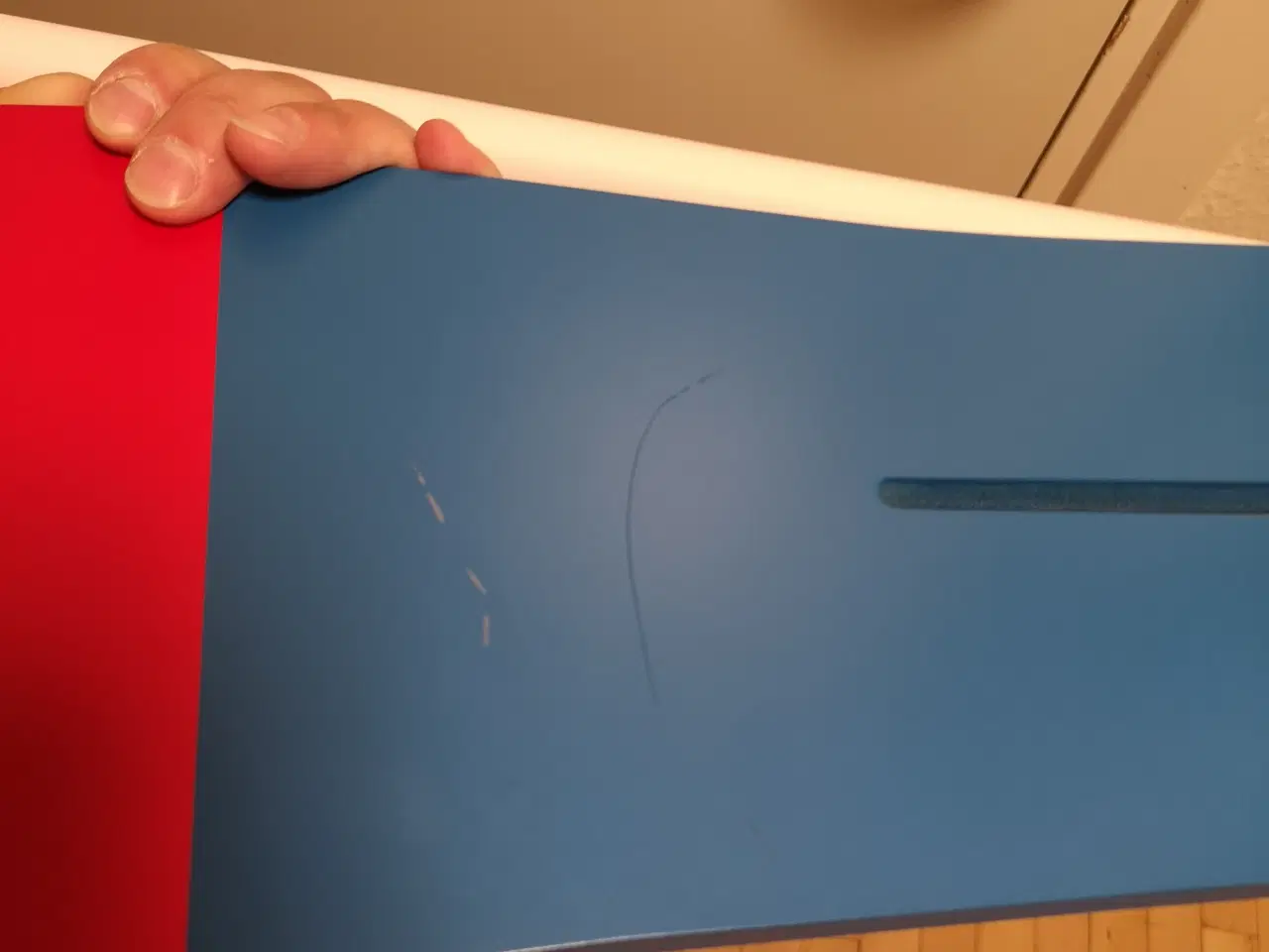 Billede 5 - Fødselsdagsgarder   Garderen måler 95 cm.