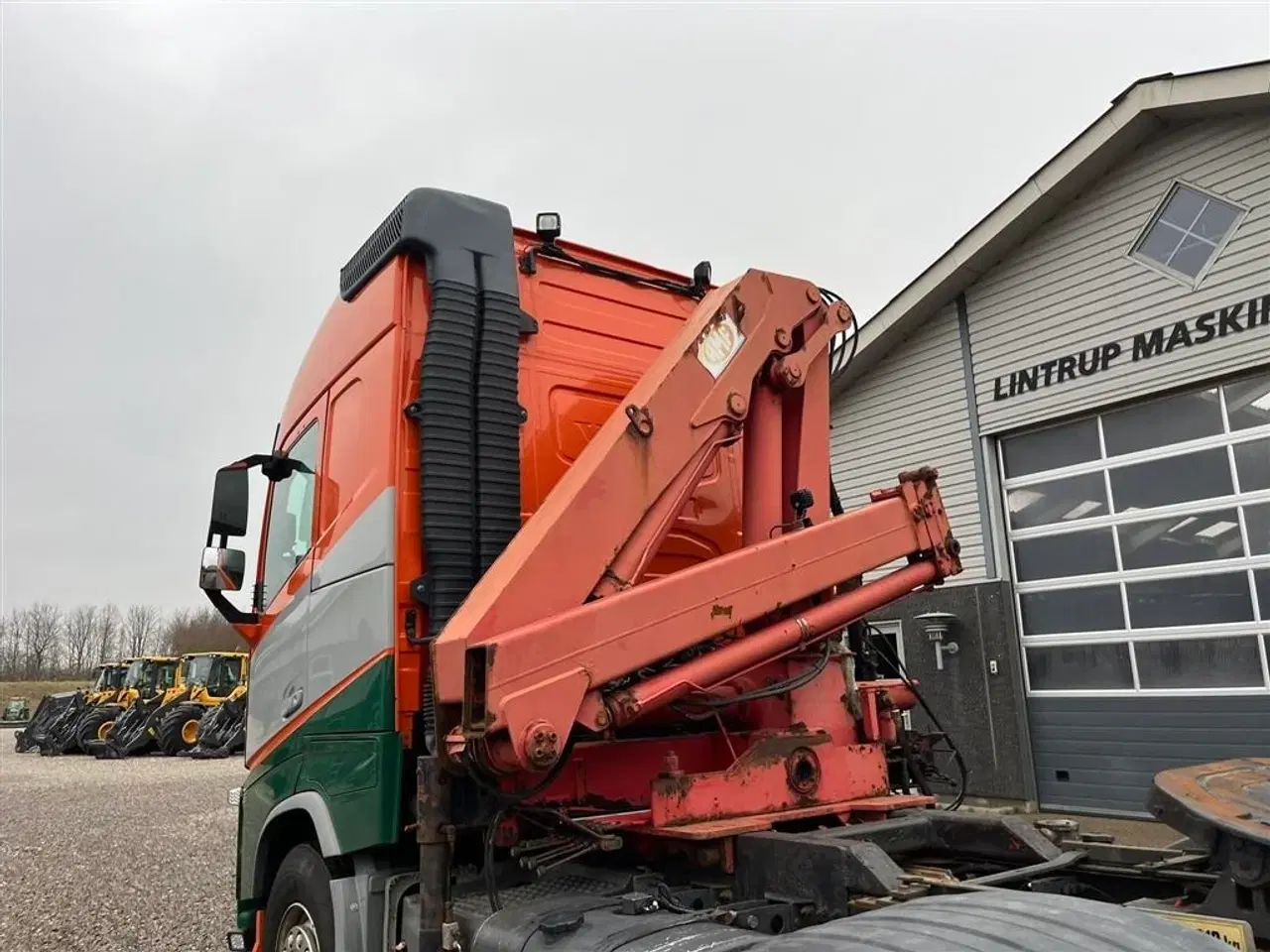 Billede 20 - Volvo FH 500 6x4 med tandemløft og aftagelig HMF 1150 kran+ 2 strengs hydraulik