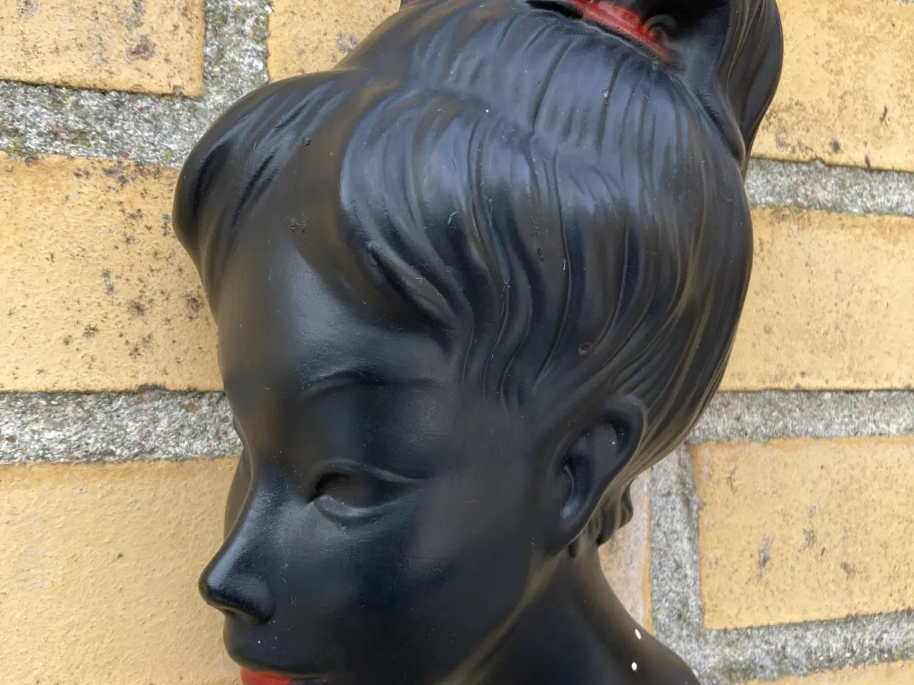 Billede 8 - Kvindeansigt relief