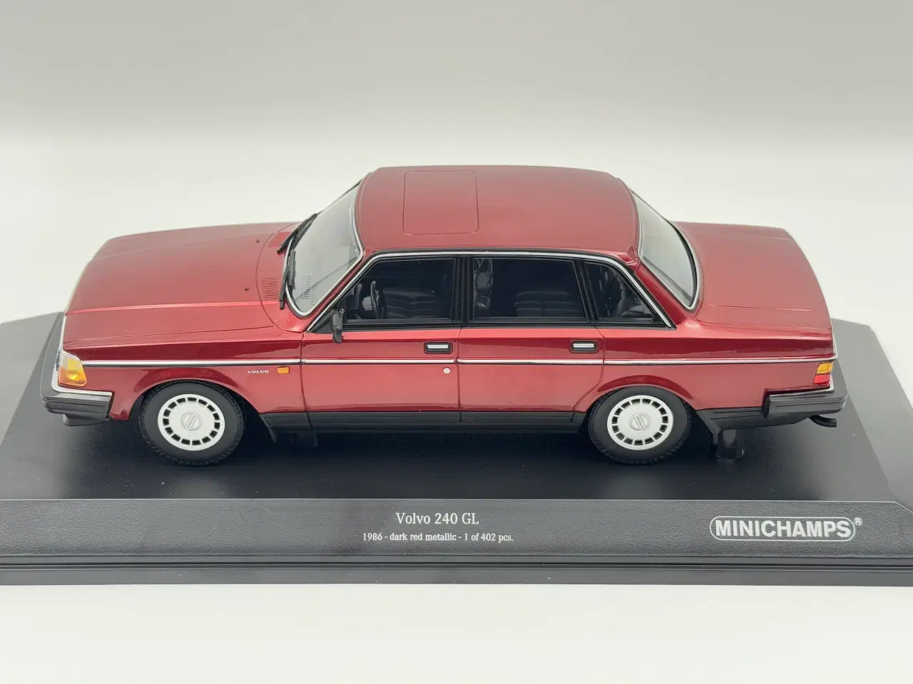 Billede 7 - 1986 Volvo 240 GL Super flot og detaljeret - 1:18