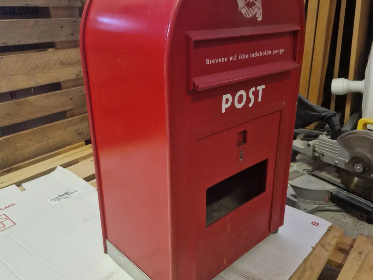 Billede 3 - Rød postkasse 