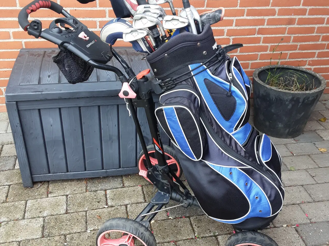 Billede 2 - Golfsæt brugt, incl rejsebærbag, køller, jern, etc