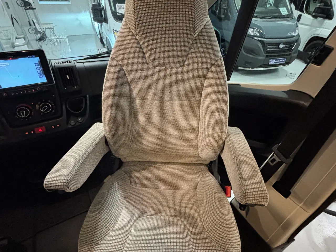 Billede 11 - Autocamper til salg - Hymer Free 540 