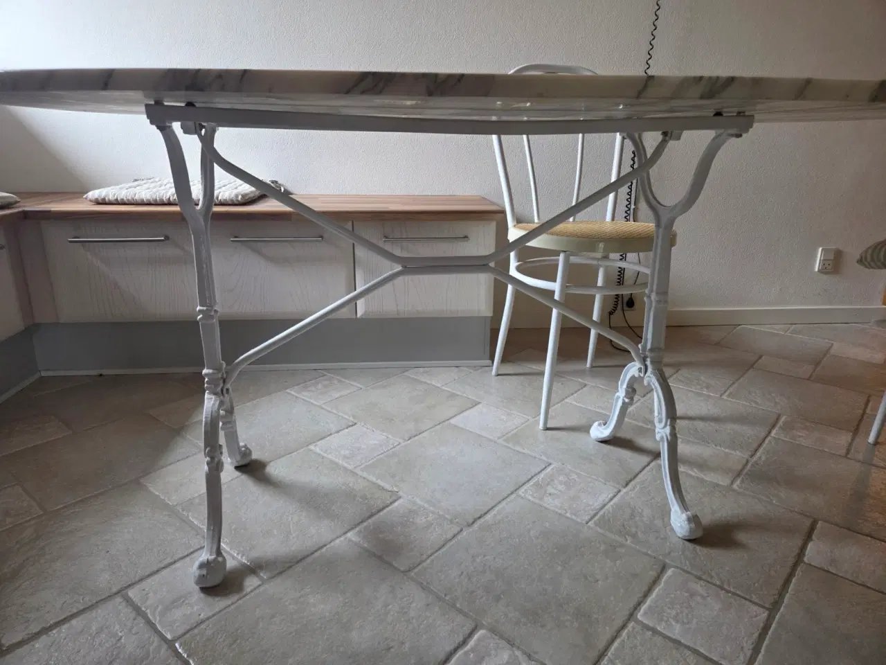 Billede 2 - Marmorbord inkl. 4 stole