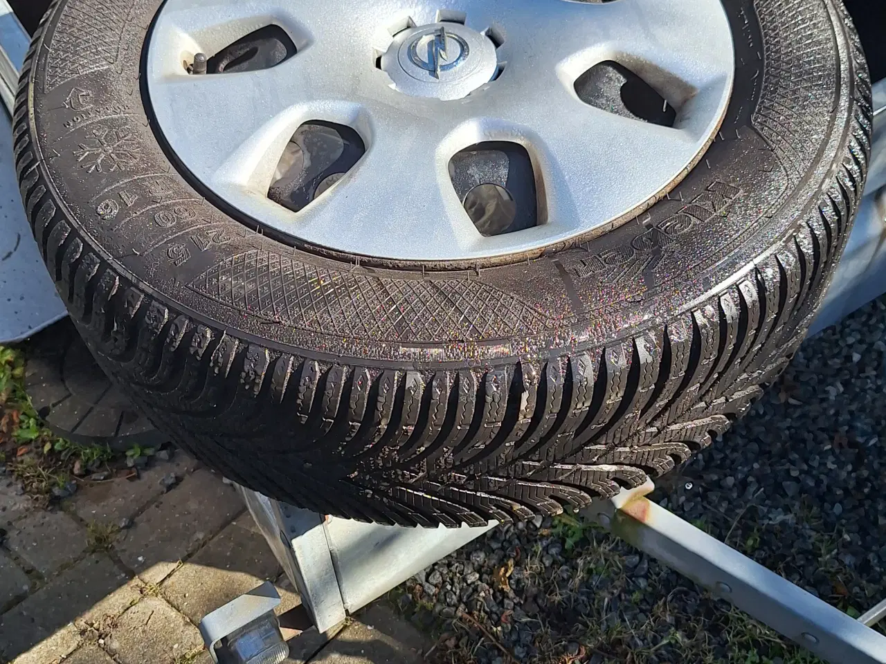 Billede 2 - 4 stk komplette vinterhjul.