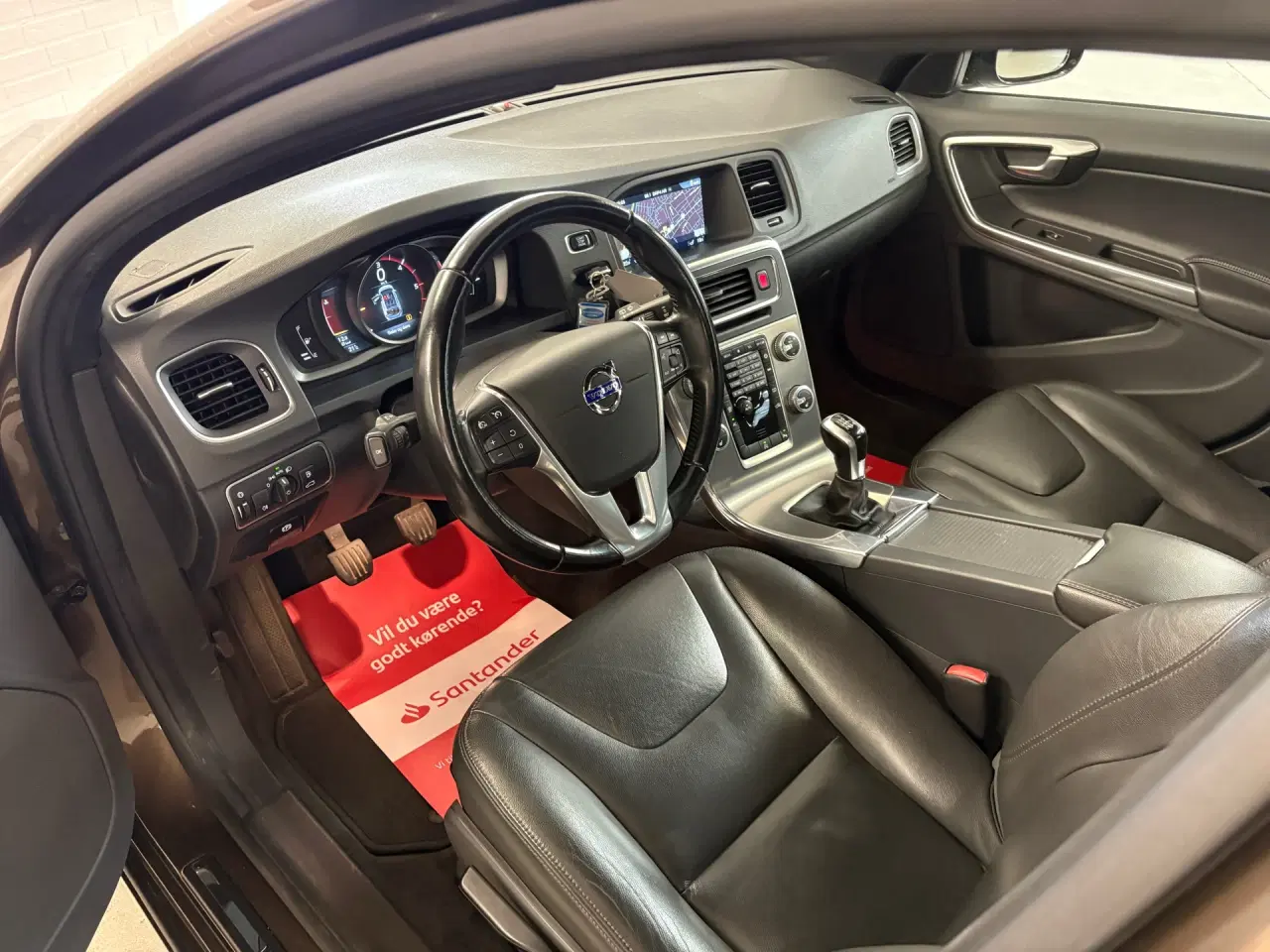 Billede 4 - Volvo V60 Cross Country 2,0 D3 Momentum 150HK Stc 6g