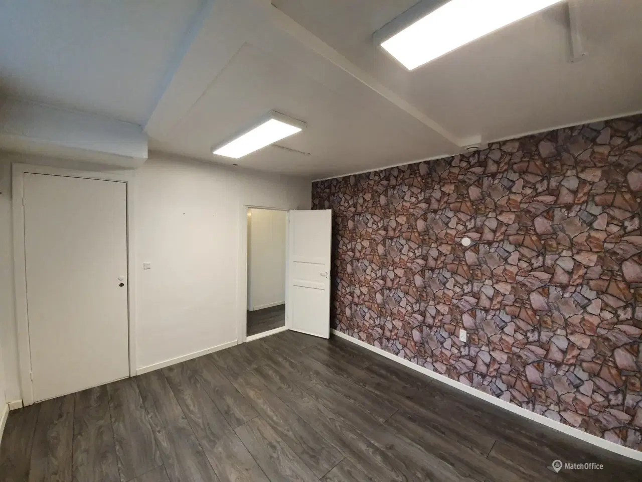 Billede 5 - Godt erhvervslejemål til butik. kontor. klinik m.m. - i alt 65 kvm