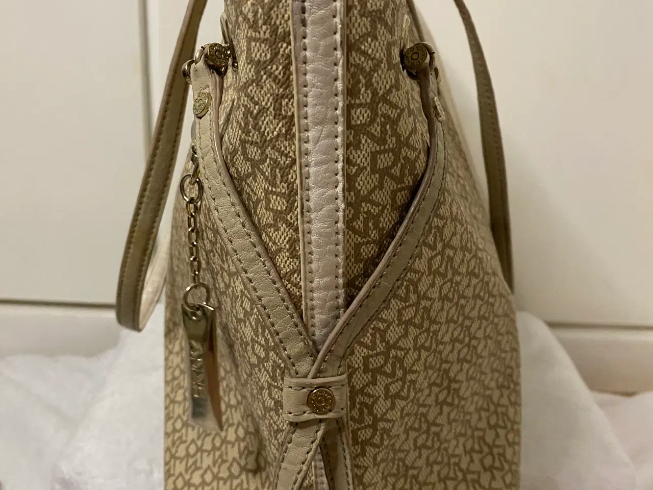 Billede 11 - DKNY shopper + makeup pung
