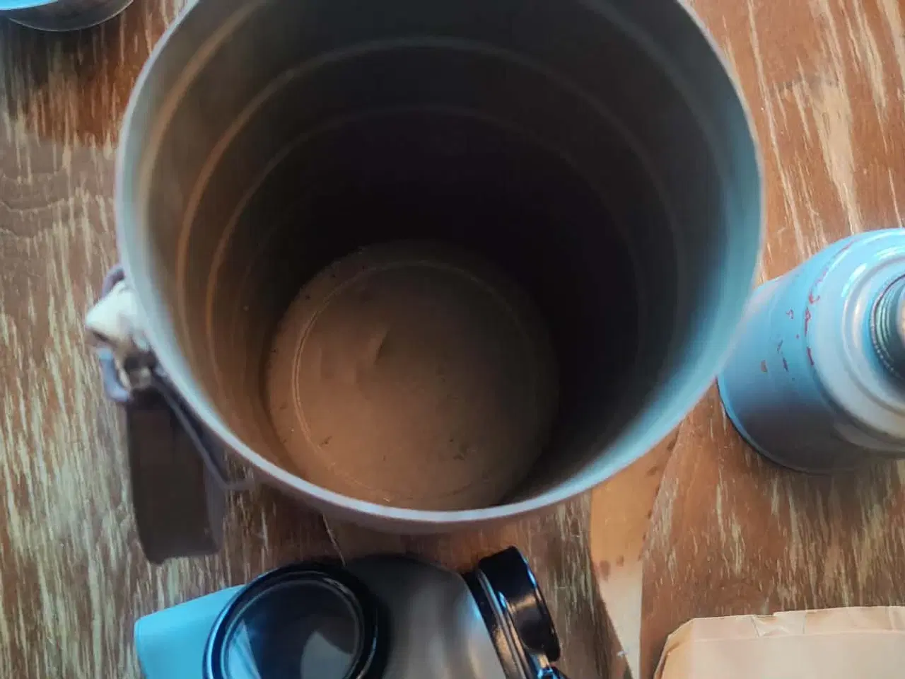 Billede 8 - Gasmaske 1939 + Gjellerup Sogns Avis fra 1943