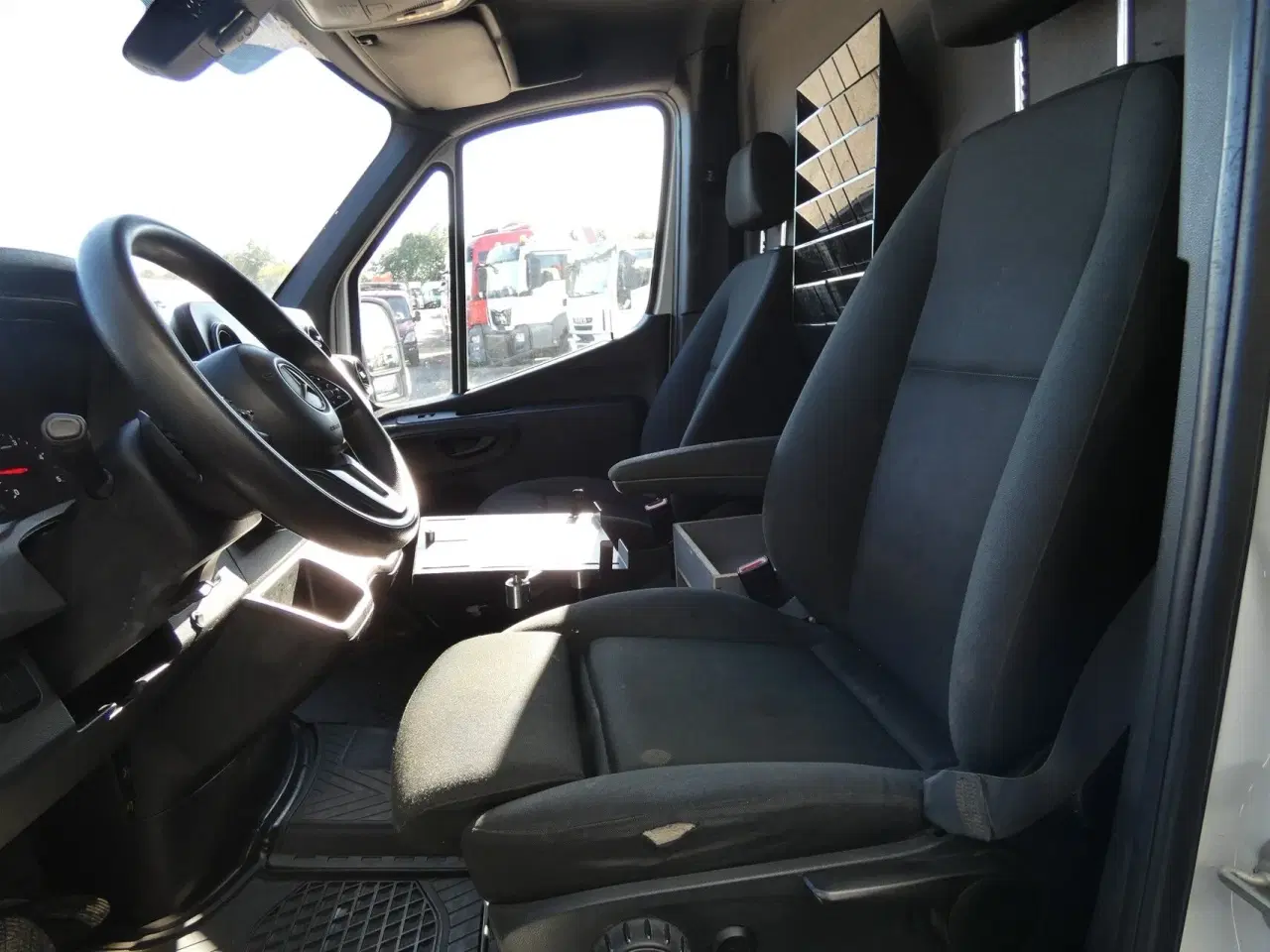 Billede 9 - Mercedes-Benz Sprinter 316 2,1 CDI A2 H2 RWD 163HK Van 6g Aut.
