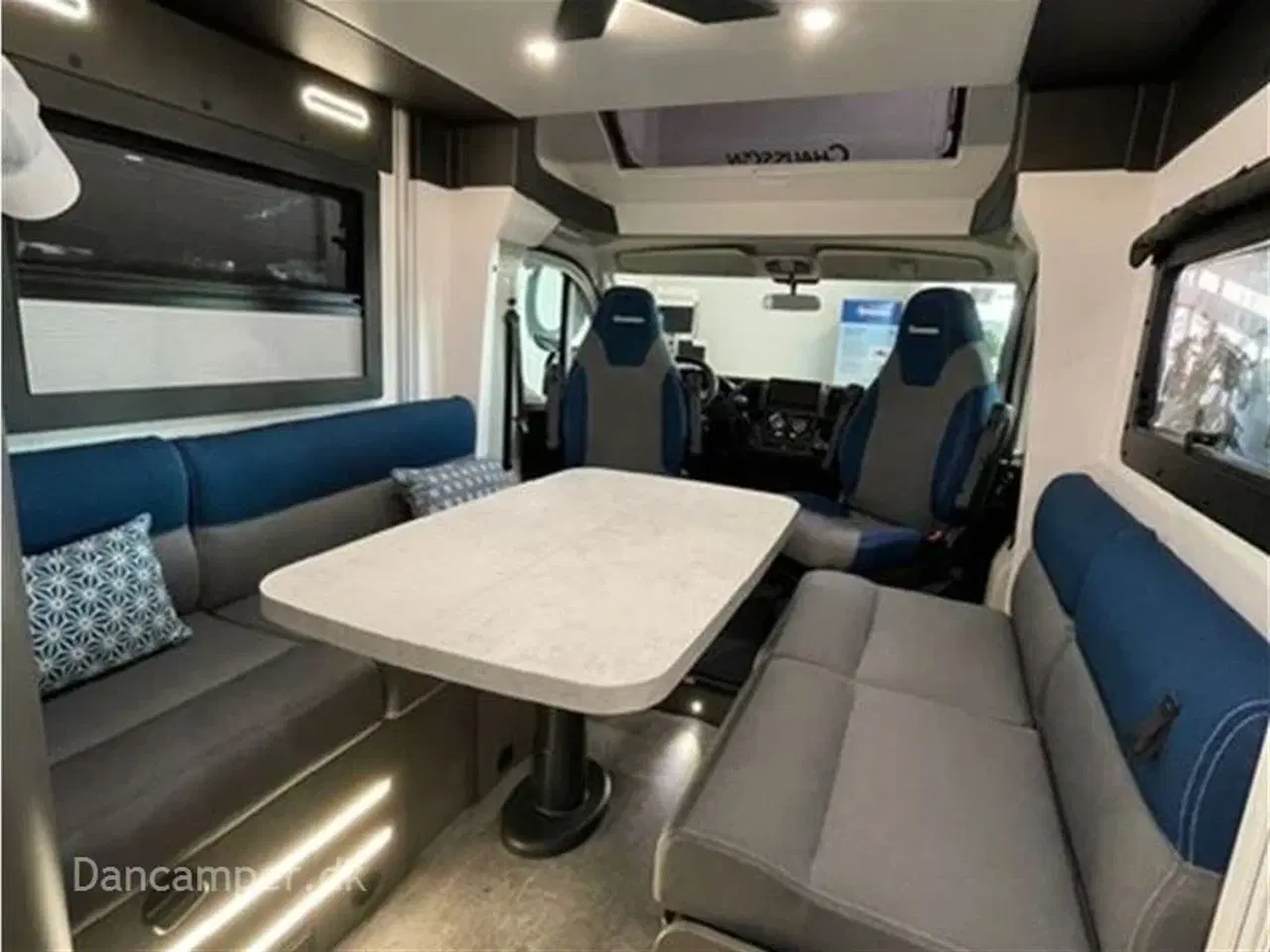 Billede 18 - 2024 - Chausson X650 Exclusive line   Camper med stor Lounge og siddegruppe, 9-trins automatgear, sænkeseng, stor garage, specialfælge, Artic, Connect- og X-tilbehørspakke ,