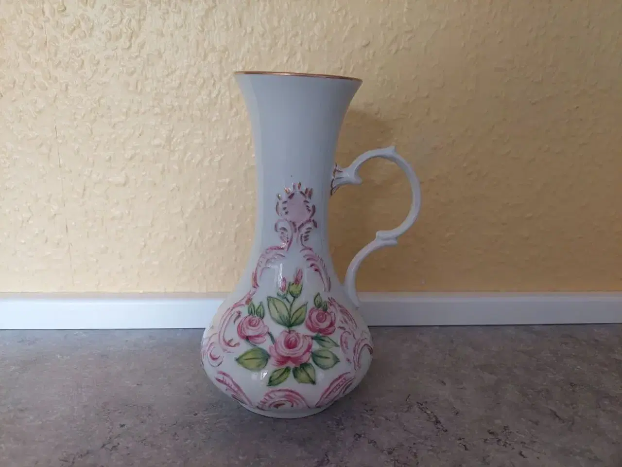 Billede 1 - Håndmalet vase