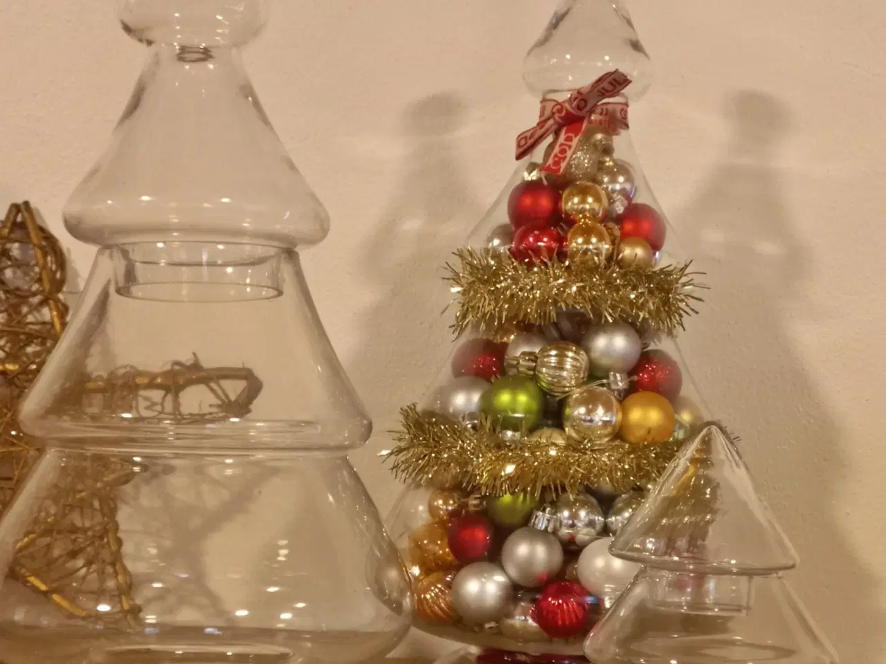 Billede 1 - Glas juletræs skåle i 2 str.
