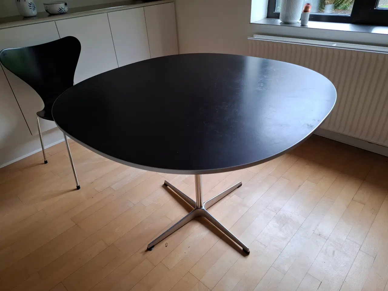 Billede 2 - Piet Hein A603 cafébord, 100 x 100 cm fra Fritz Ha