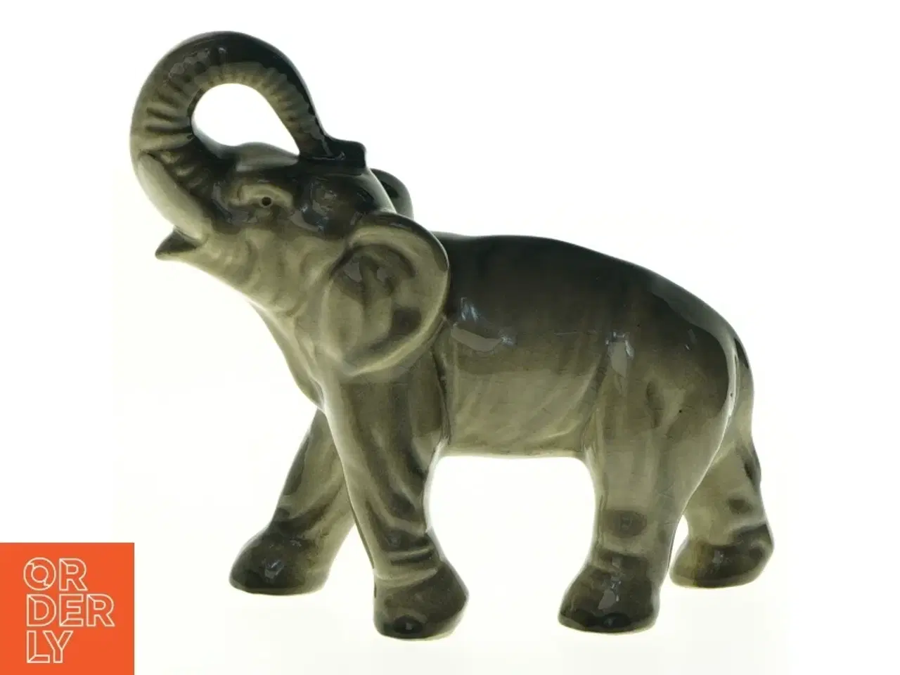 Billede 1 - Elefant med løftet snabel i porcelæn (str. 17 x 15 cm)
