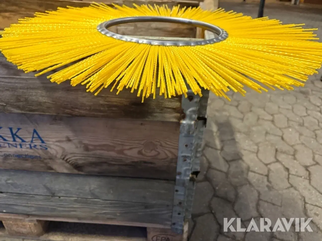 Billede 7 - Børster til - 25,5 cm i hul-diameter - cirka 40 styks