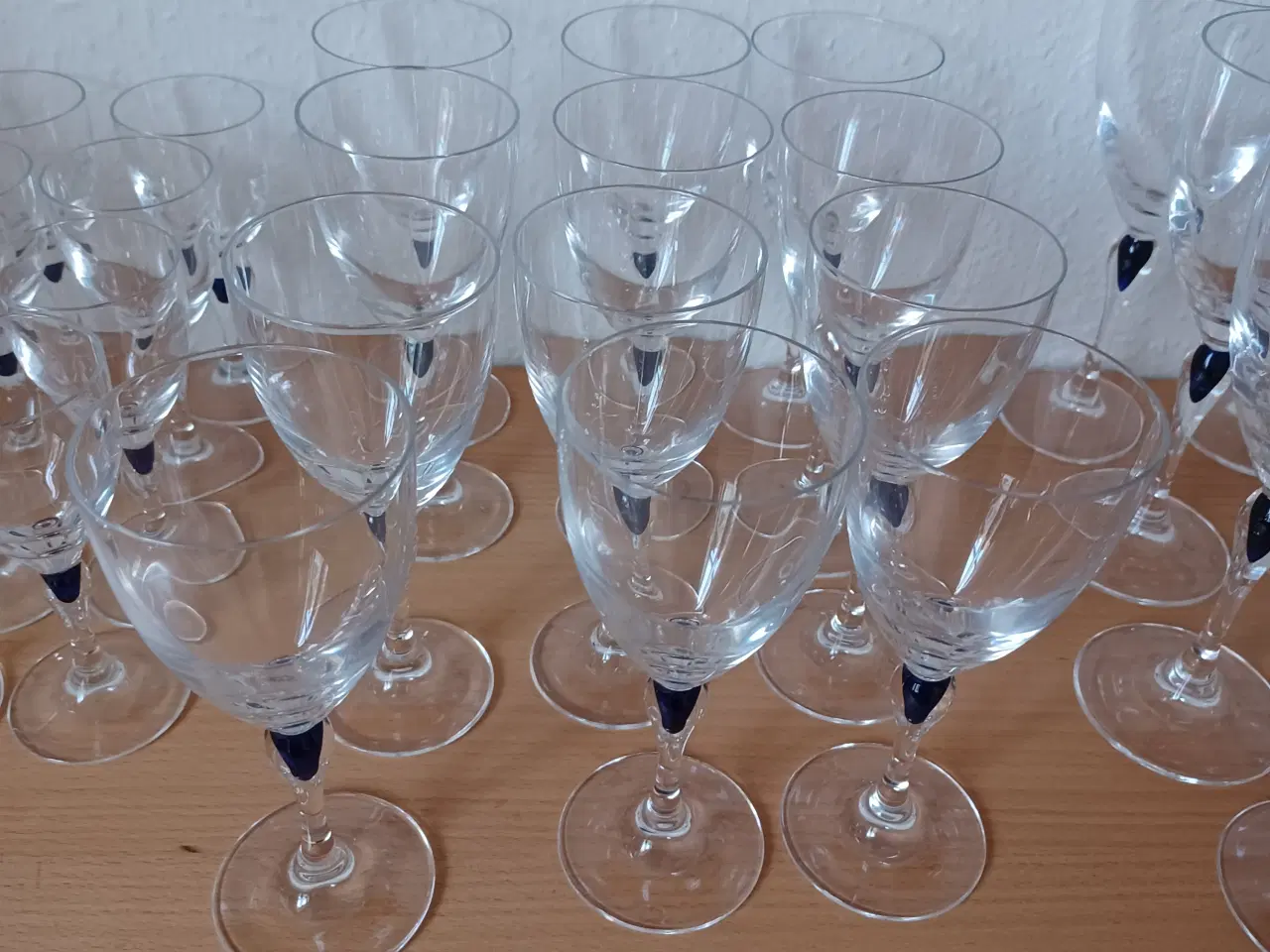 Billede 6 - 94 stk Blå Safir krystal glas