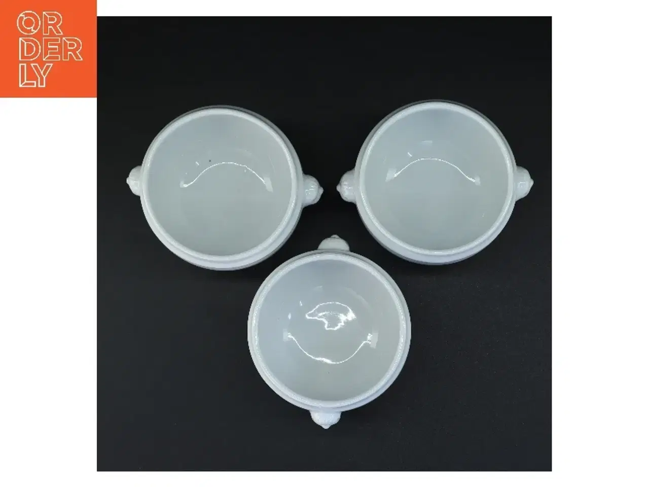 Billede 2 - Hvide porcelænsskåle med håndtag (str. 9,5 x 14 x 12 cm)