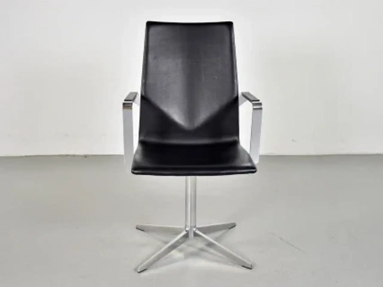 Billede 1 - Four design fourcast xl plus konferencestol i sort læder med armlæn