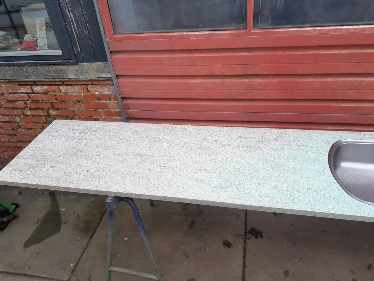 Billede 2 - Bordplade med underlimet dobbelt vask 328 cm +