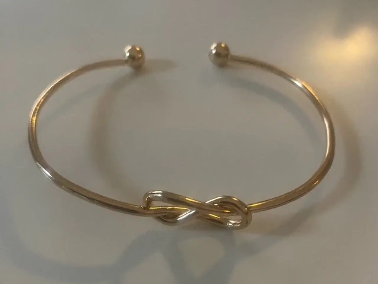 Billede 1 - * Elegant armring - med uendelighedstegn