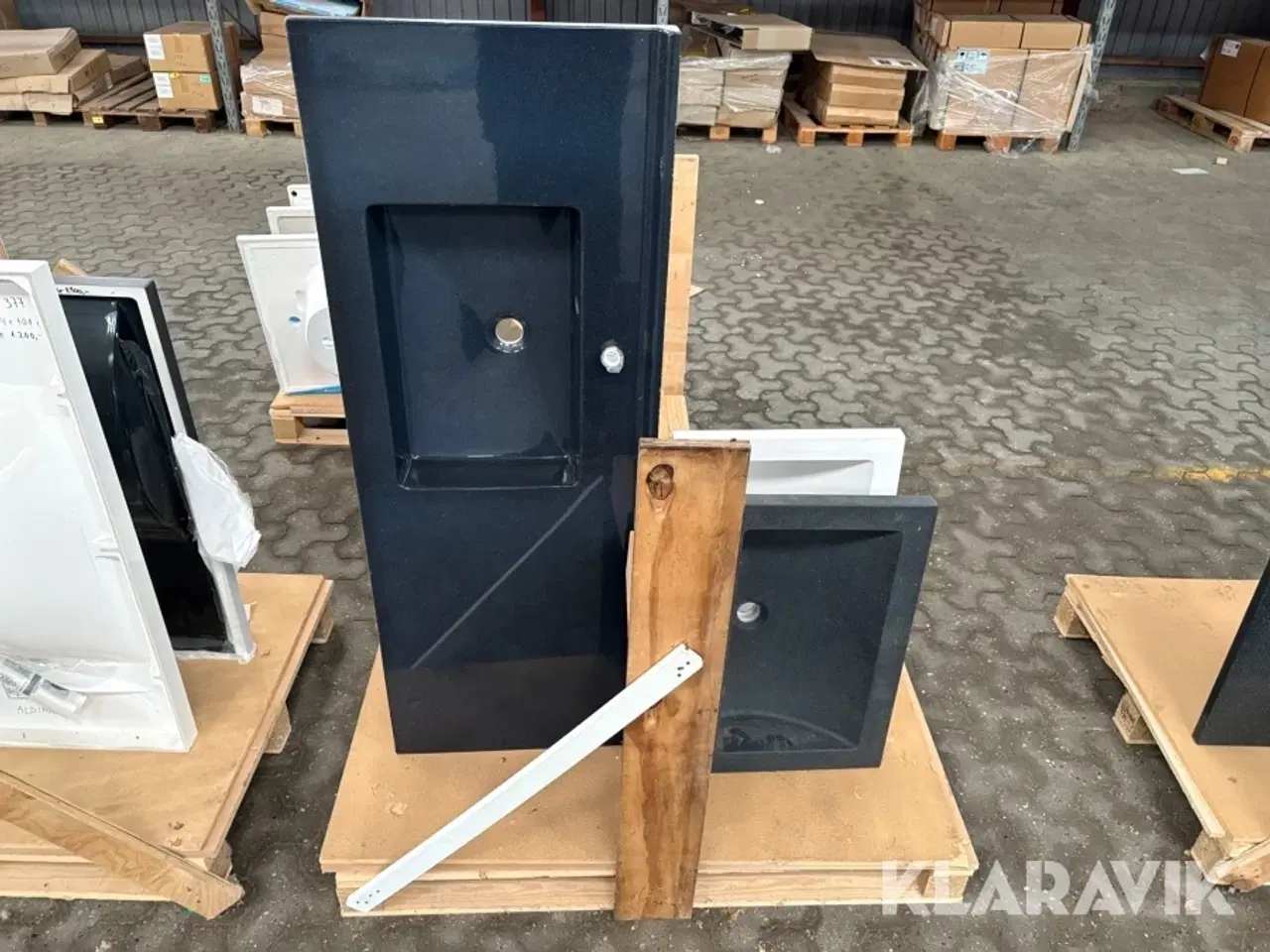 Billede 8 - Vaskebordplader Marbré & Marmorline til toilet - 223 styk.