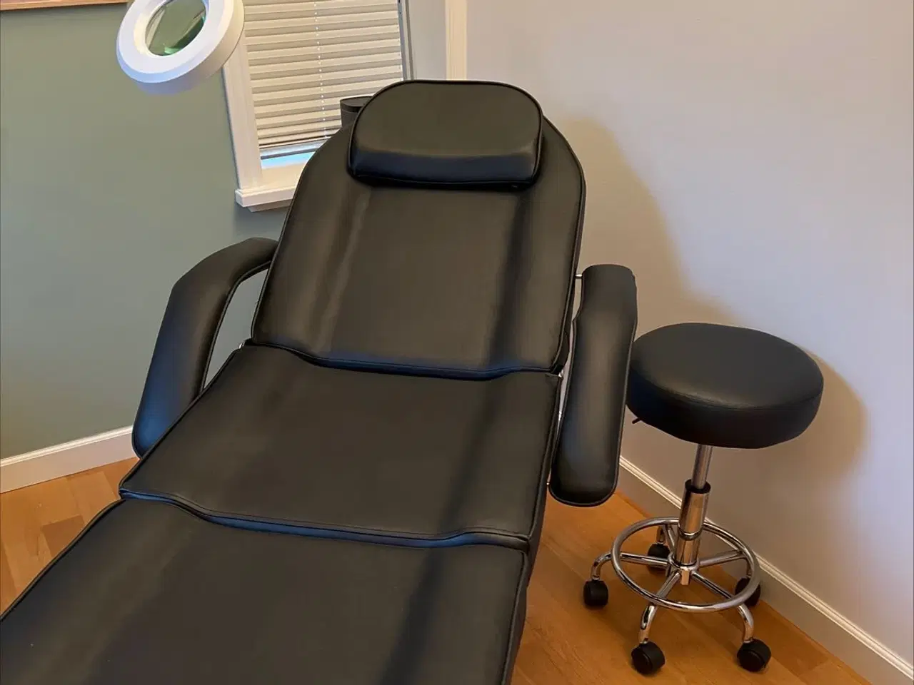 Billede 2 - Massagebriks +stol + lampe