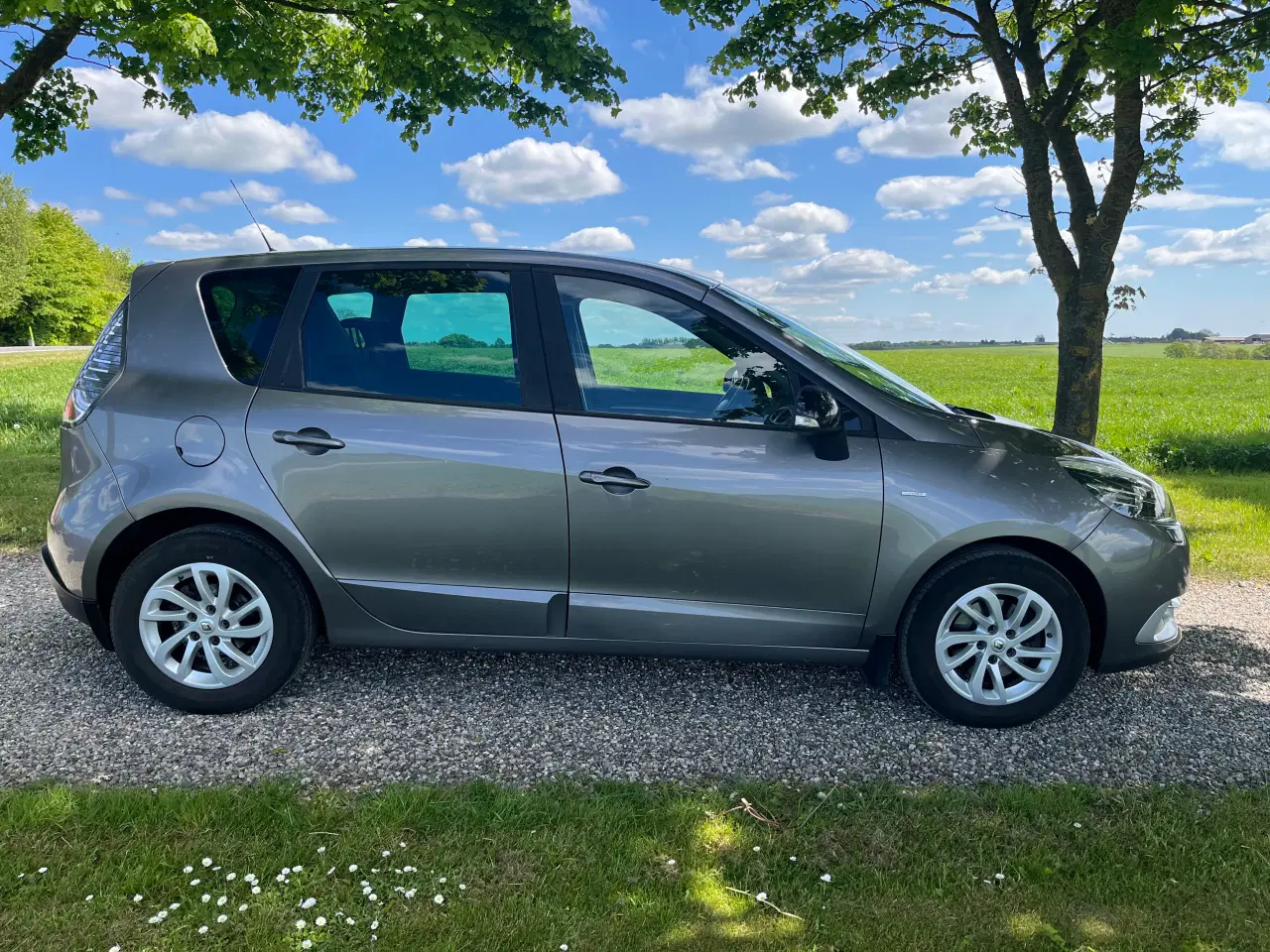Billede 6 - Renault Scenic 2015 1.5 DCi 110 HK 6 gear Nysynet
