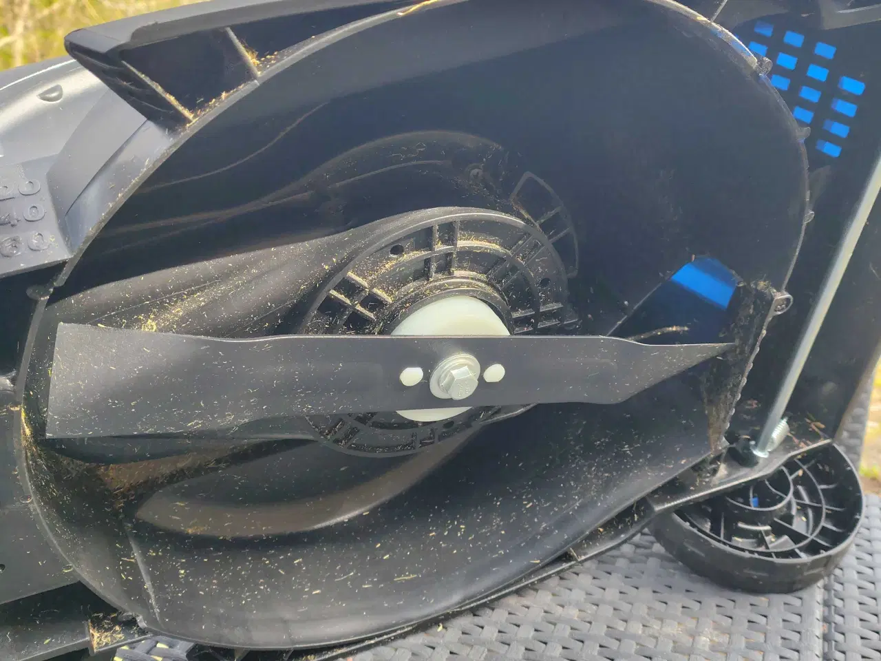 Billede 4 - Scheppach Batteriplæneklipper – HELT Ny