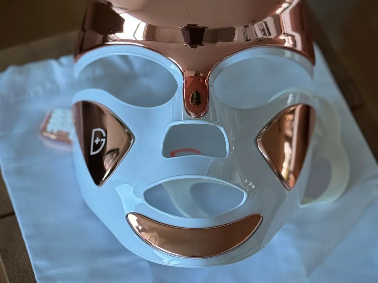 Billede 1 - Dr. Dennis Gross LED-maske – Lysterapi til ansigte