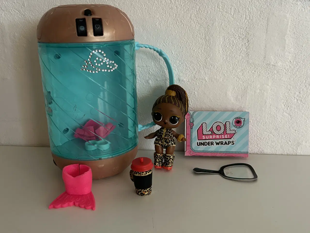 Billede 3 - L.O.L surprise dukke med tilbehør