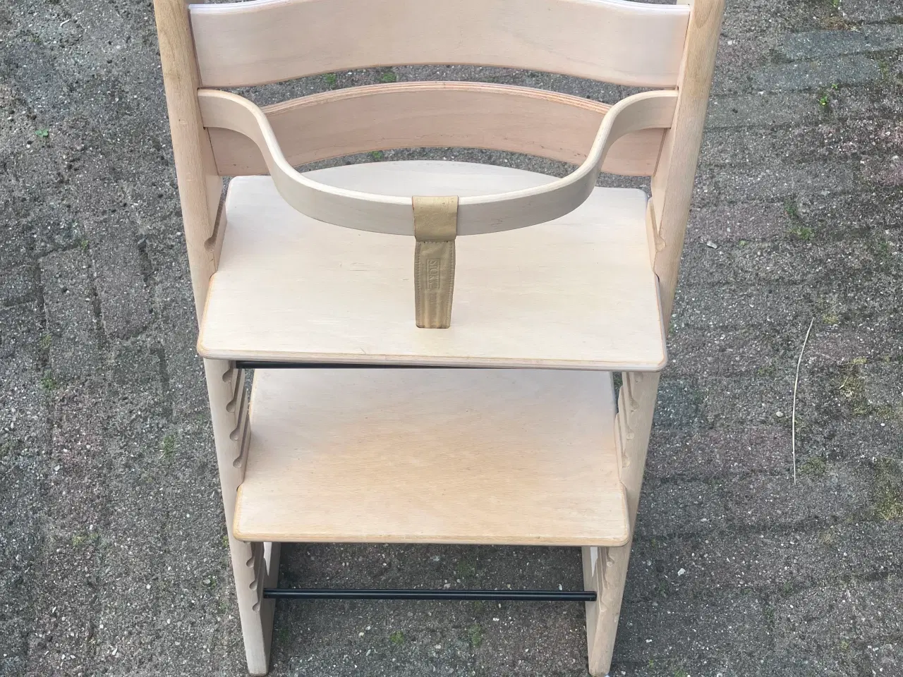 Billede 1 - Stokkestol i lys træ m tilbehør 😉