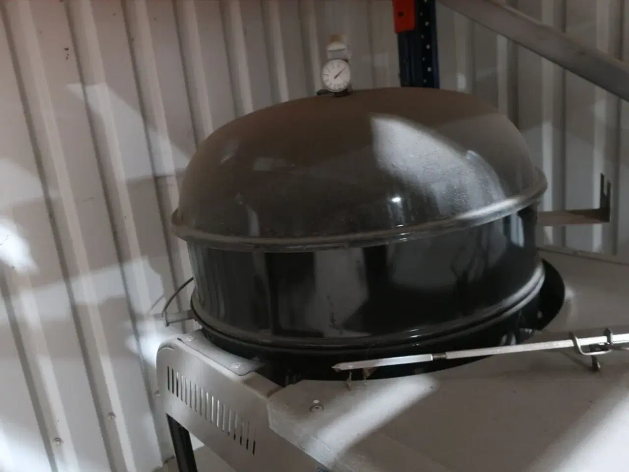 Billede 5 - Kuglegrill med bord WEBER