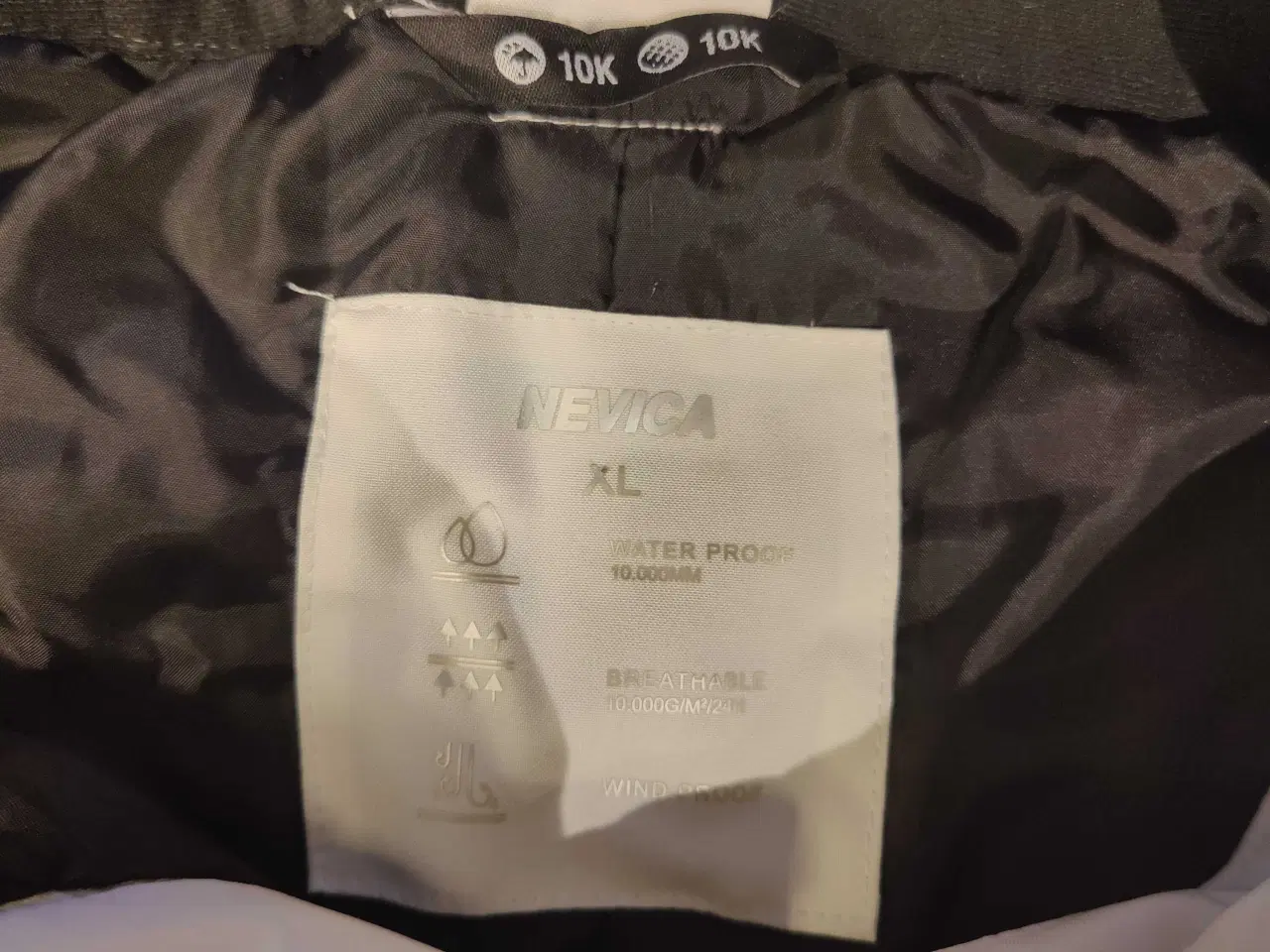 Billede 4 - Lækker skijakke og buskser