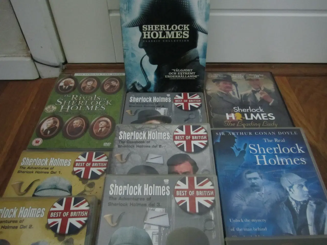 Billede 3 - SHERLOCK HOLMES Box + Dvdèr.