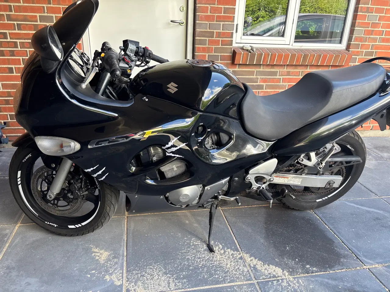 Billede 4 - Suzuki GSX-F + Havetraktor + Spilleautomat