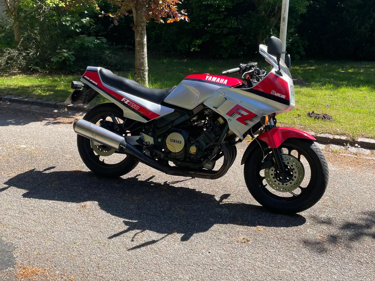 Billede 3 - Yamaha fz750 