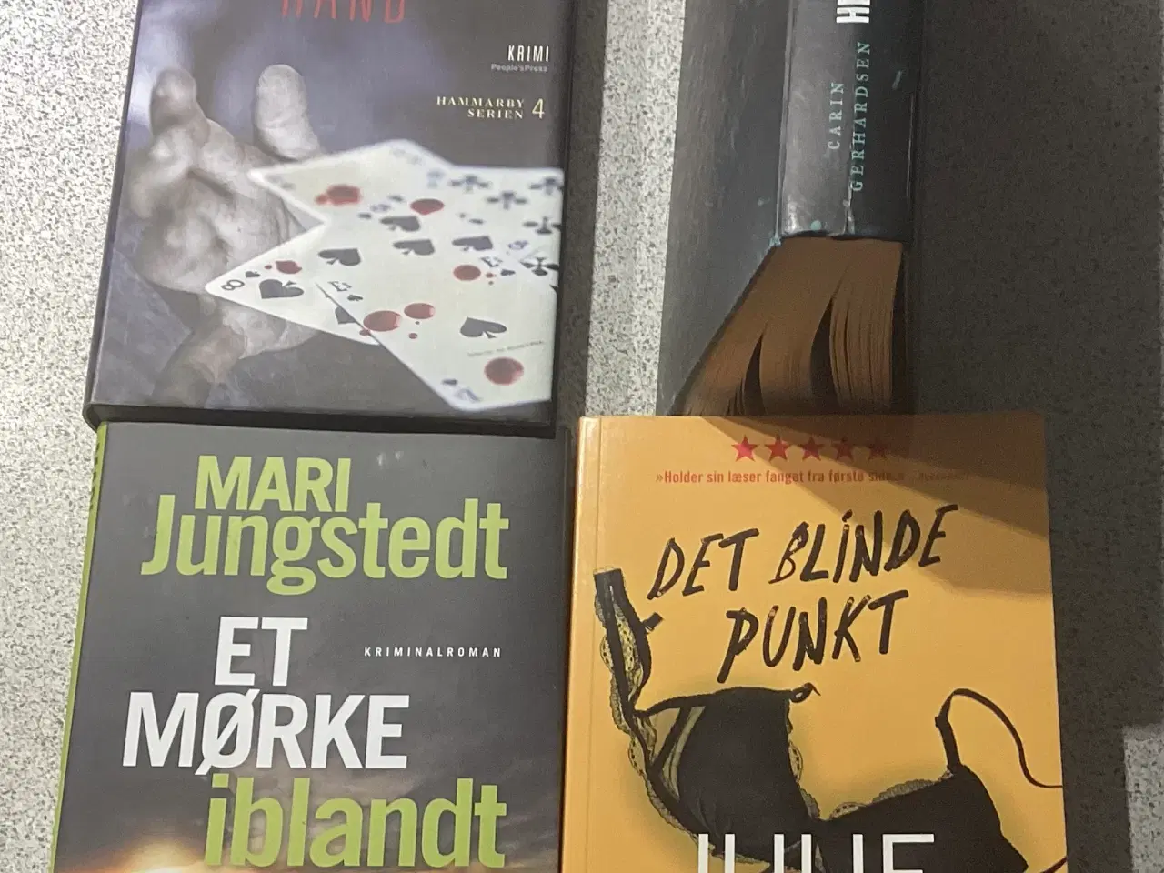 Billede 5 - Krimier til julen