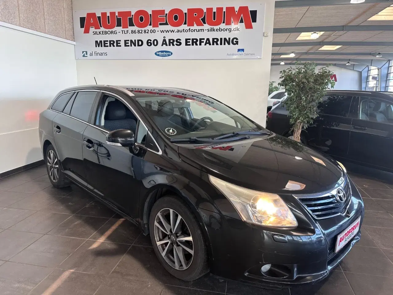 Billede 1 - Toyota Avensis 2,0 D-4D T2 stc.