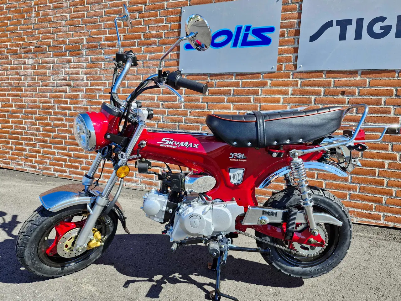 Billede 1 - DAX Skymax lille knallert 