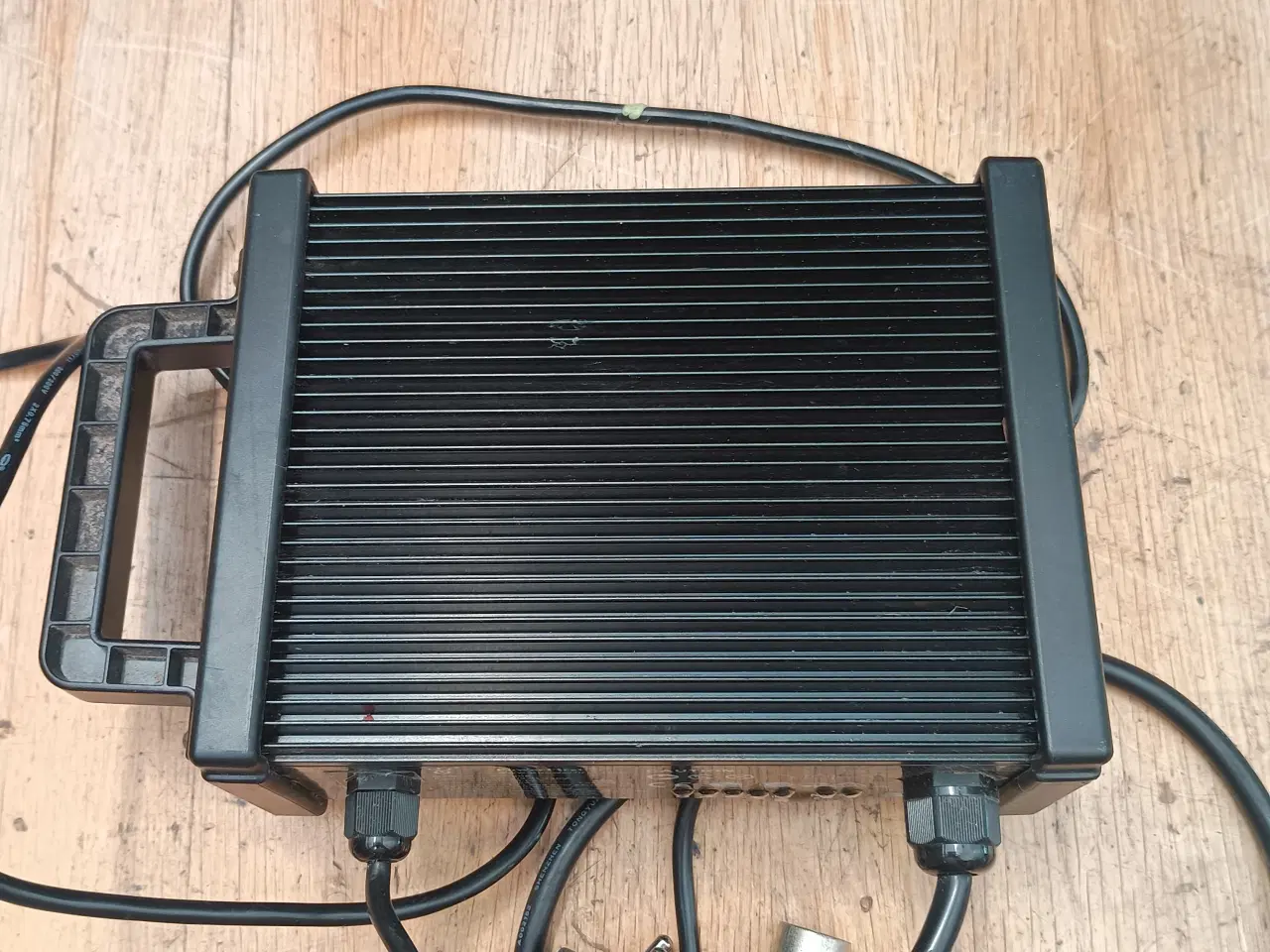 Billede 1 - Lader til elscooter eller el-kørestol.