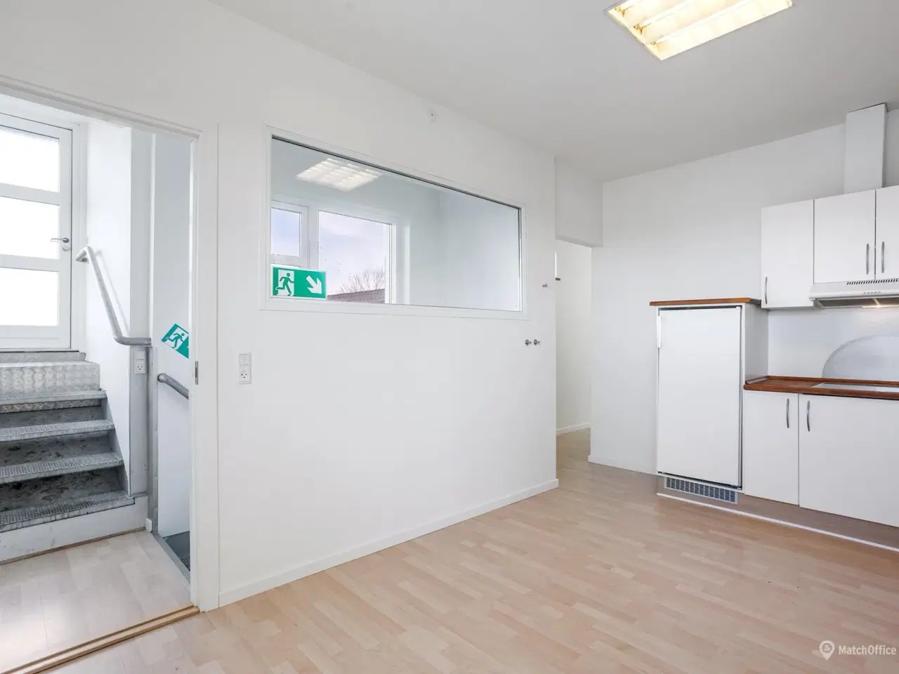 Billede 11 - Lyst kontor i større erhvervspark